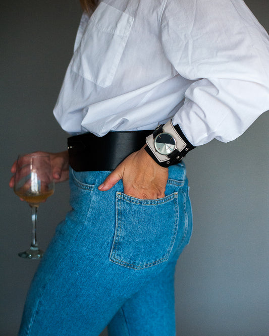 Kožna Narukvica sa Satom 2.0 LIMITED BW Vector