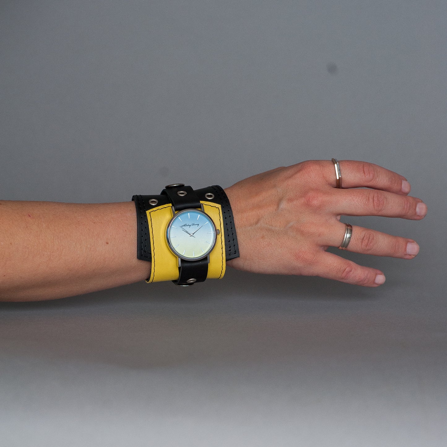 Kožna narukvica sa satom 2.0 LIMITED Lime gradation