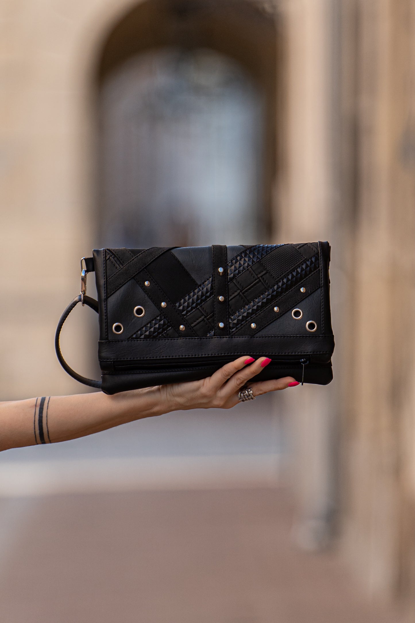 BAGoholic Dark