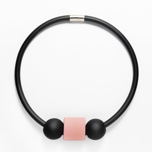 Ogrlica s elementima Pink and Black