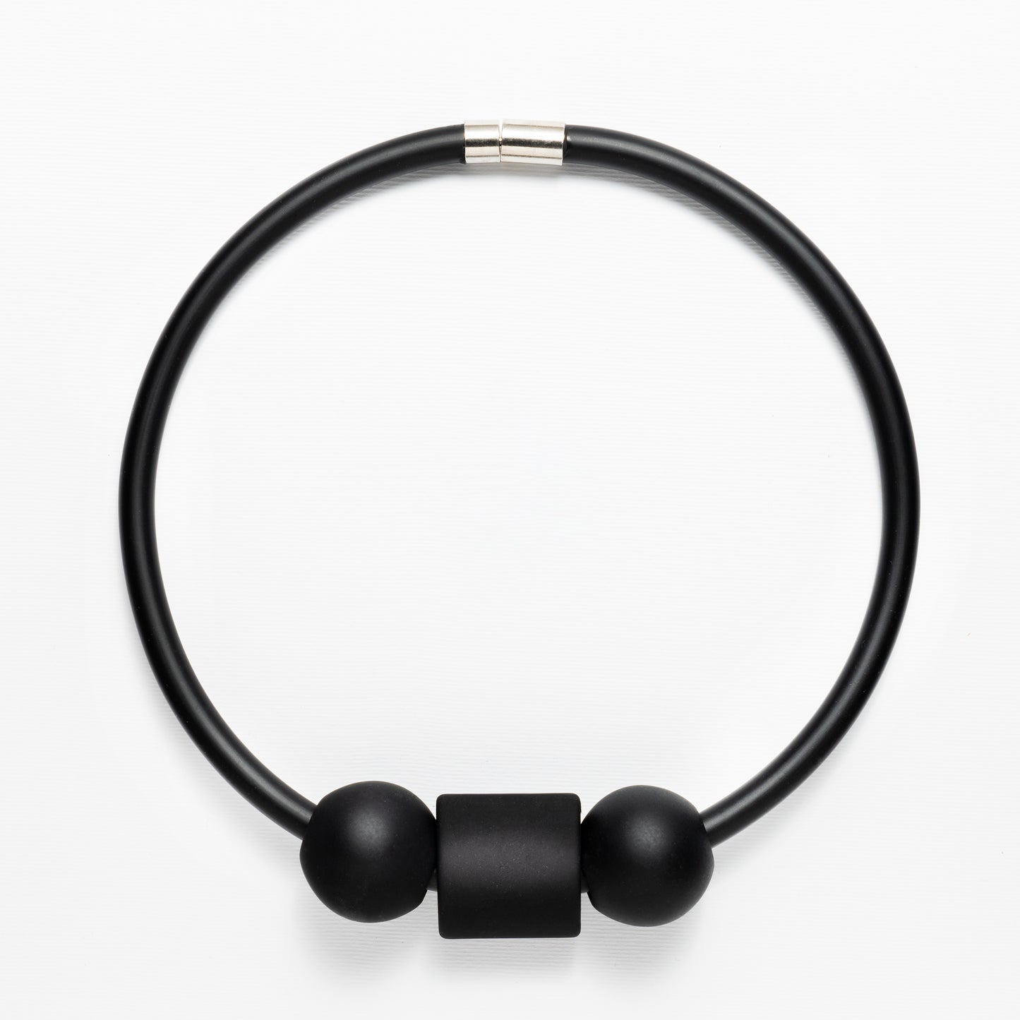 Ogrlica s elementima Black on Black