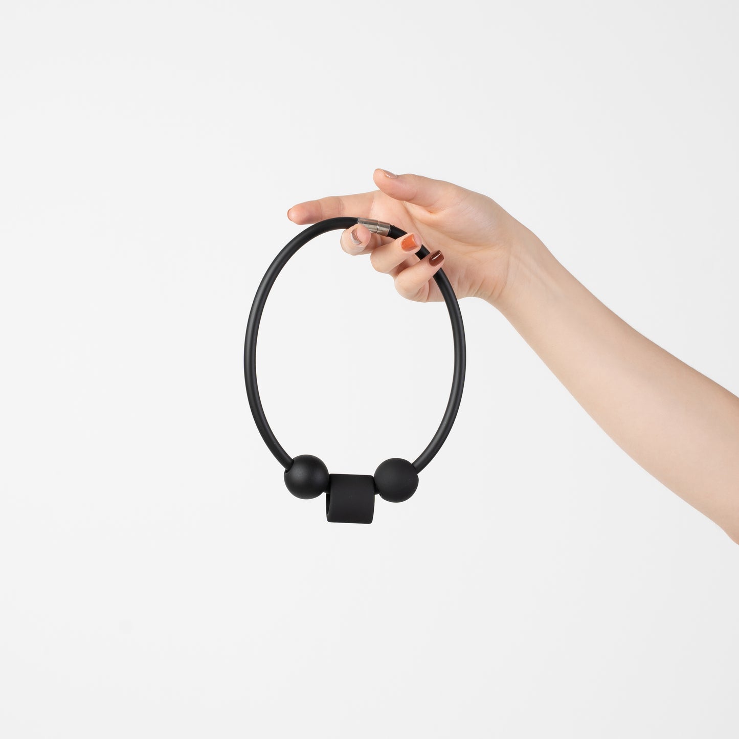 Ogrlica s elementima Black on Black