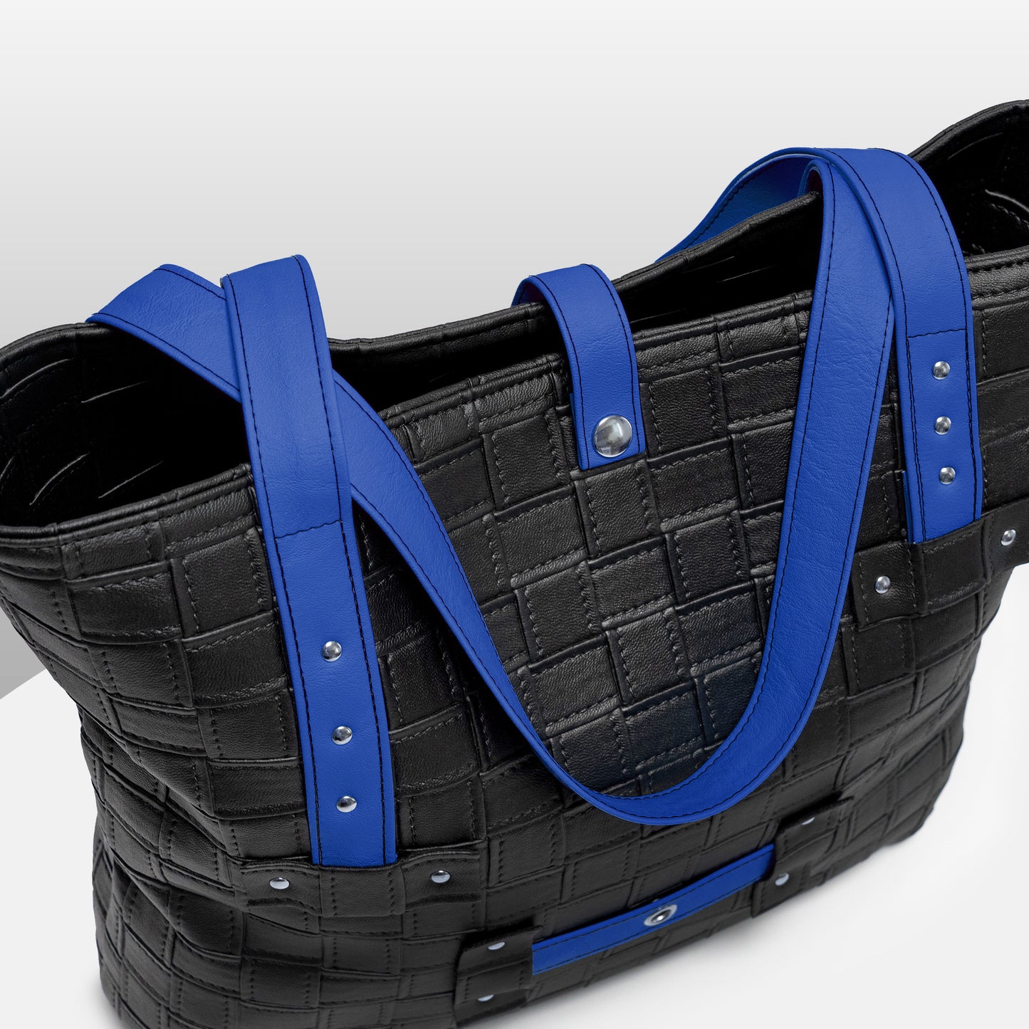 Posvuduša Black & Blue