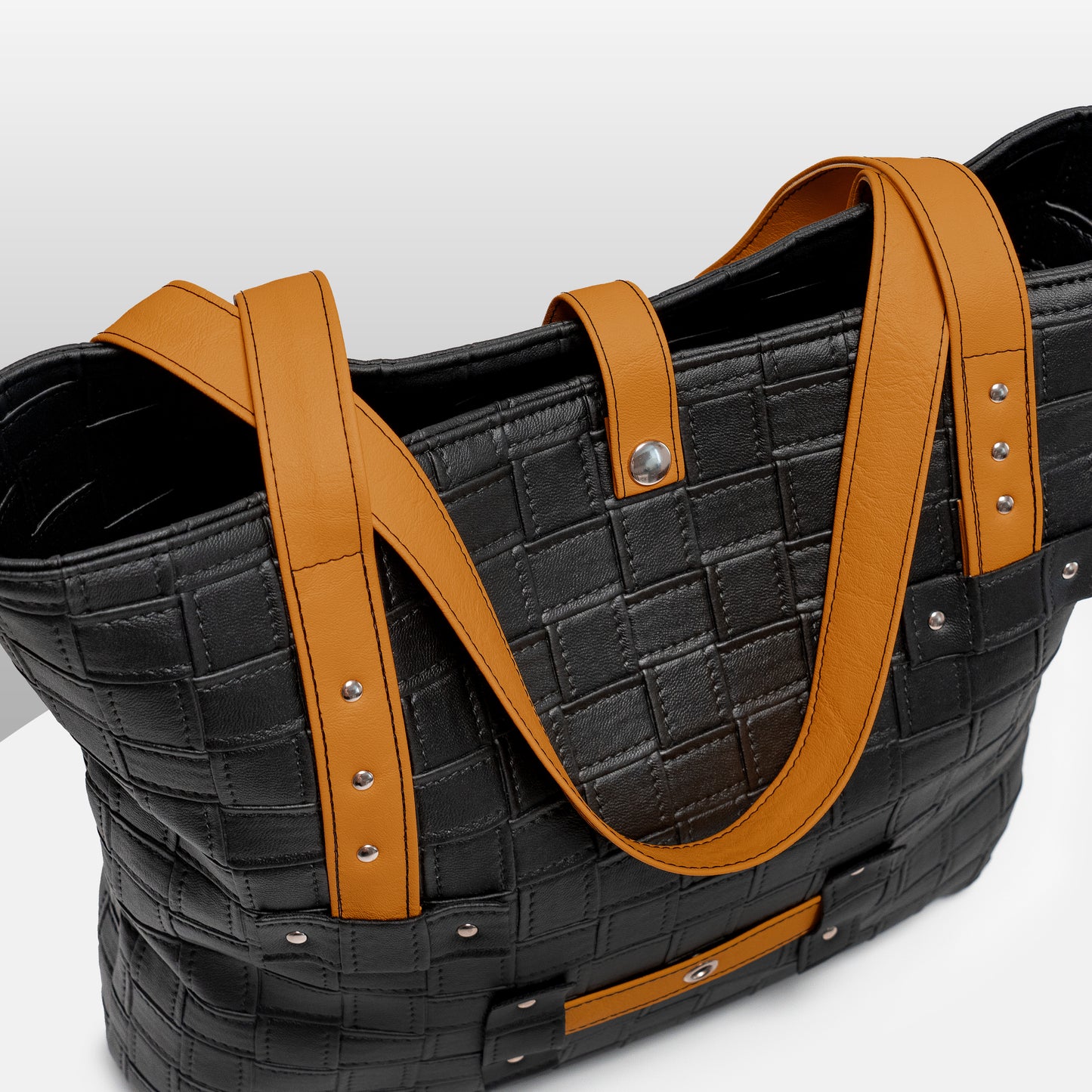 Posvuduša Black & Brown