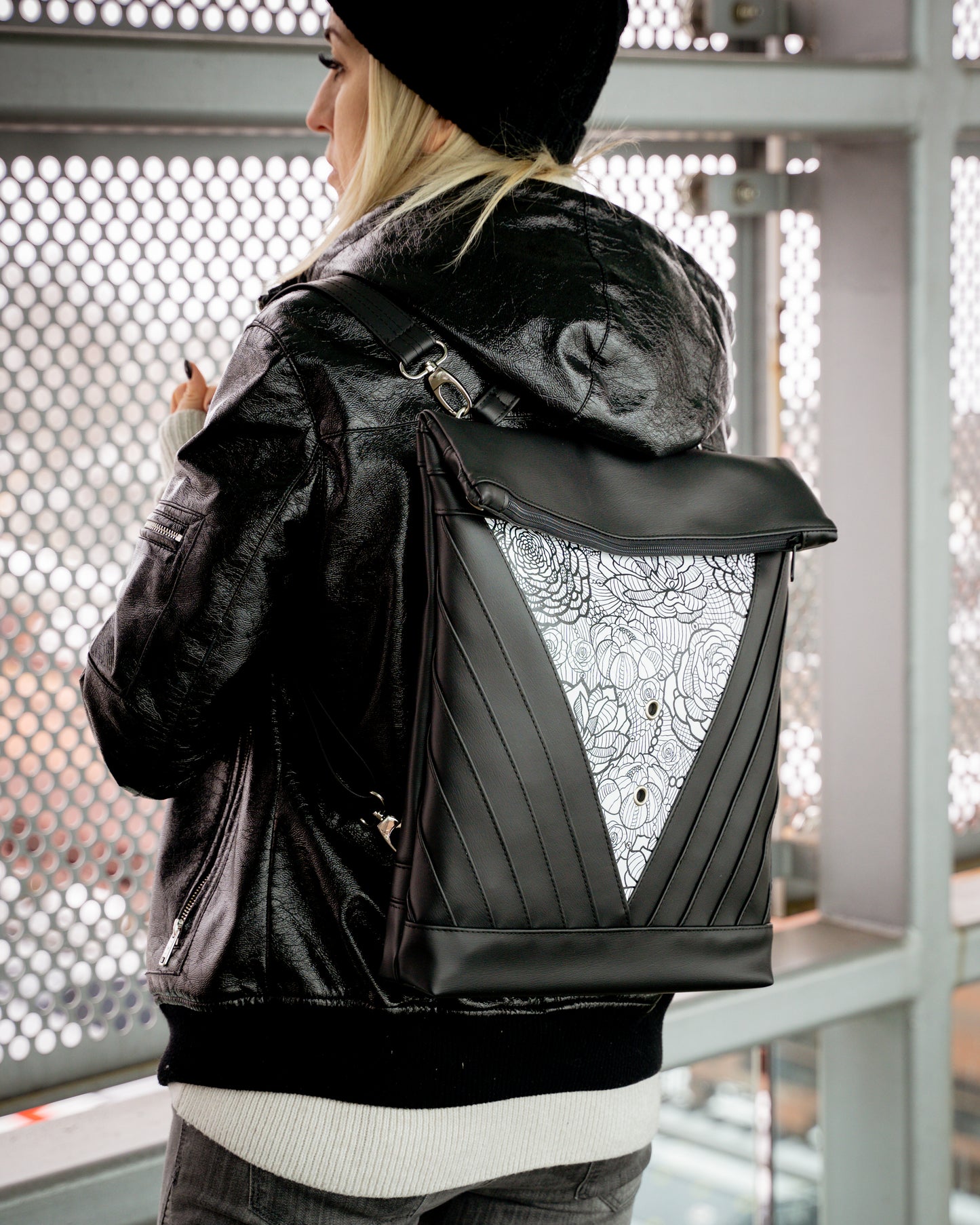 3WAY+ Ruksak Triangle White Floral